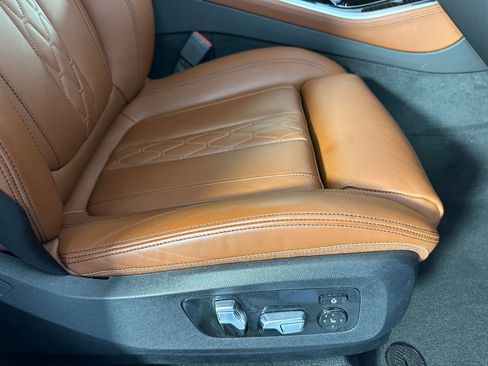 Used 2023 BMW X5 xDrive45e w/ Executive Package image 33