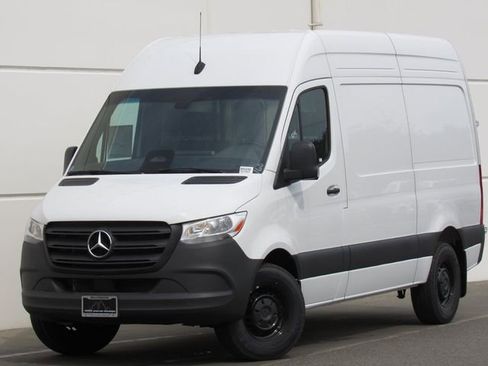 New 2025 Mercedes-Benz Sprinter 2500 image 1