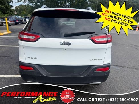 Used 2017 Jeep Cherokee Limited w/ Luxury Group AWD/4WD image 17