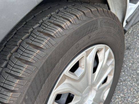 Used 2021 Ford Transit 350 XLT image 32