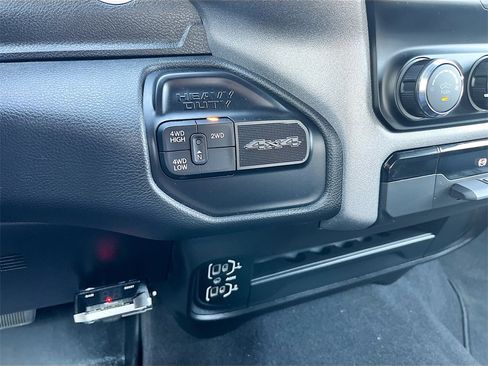 Used 2024 RAM 3500 Tradesman w/ Chrome Appearance Group image 31