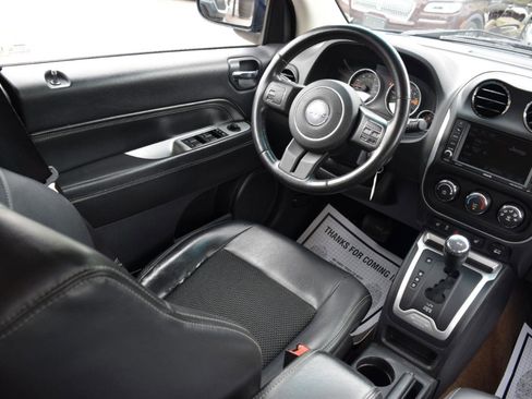 Used 2014 Jeep Compass Latitude AWD/4WD image 14
