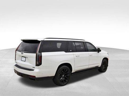 Certified 2024 Cadillac Escalade ESV Sport w/ LPO, ONYX Package AWD/4WD image 4