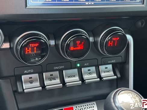 Used 2023 Toyota GR86 Premium image 21