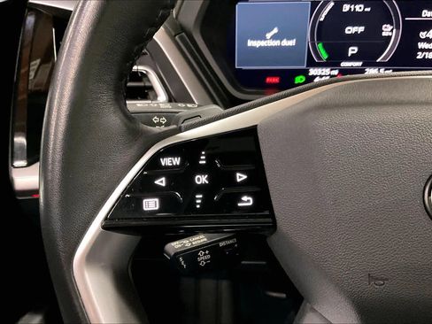 Used 2023 Audi Q4 e-tron Premium Plus w/ Premium Plus image 19