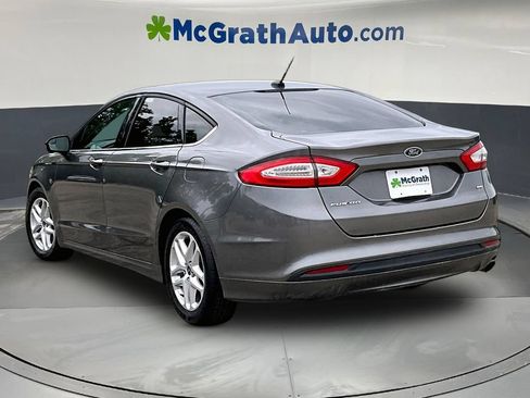 Used 2014 Ford Fusion SE FWD image 5