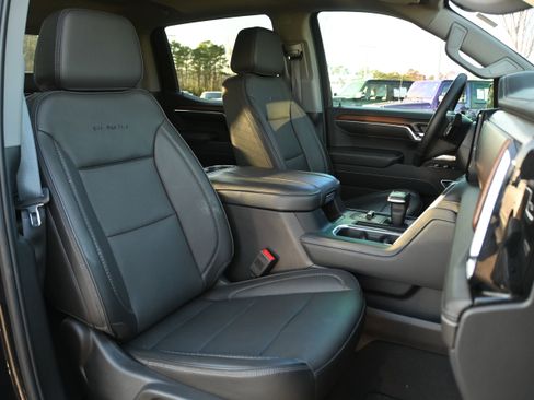 Used 2024 GMC Sierra 1500 Denali w/ Denali Reserve Package image 18