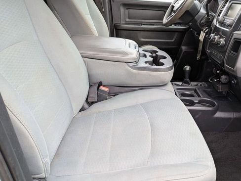 Used 2018 RAM 2500 Tradesman w/ Chrome Appearance Group AWD/4WD image 28