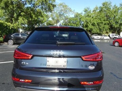 Used 2015 Audi Q3 2.0T Prestige w/ Prestige Package image 12