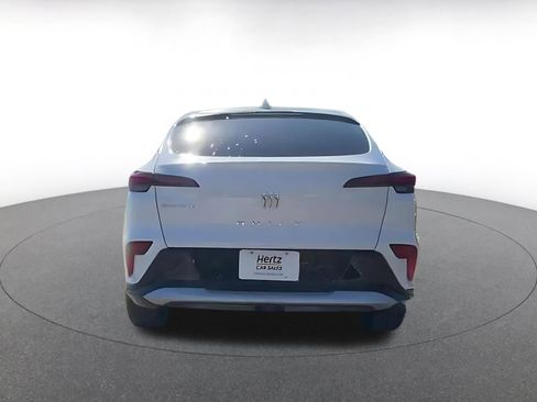 Used 2025 Buick Envista Sport Touring image 12