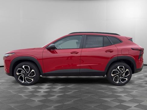 New 2026 Chevrolet Trax RS w/ Driver Confidence Package FWD image 2