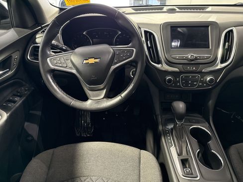 Used 2022 Chevrolet Equinox LT FWD image 24