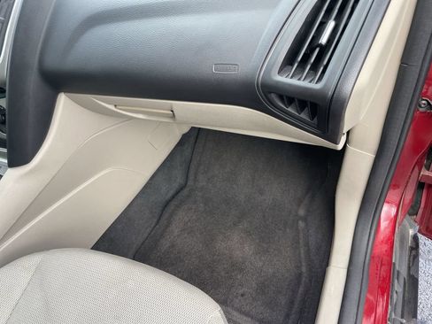 Used 2013 Ford Focus SE FWD image 30