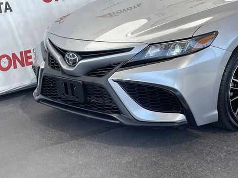 Certified 2022 Toyota Camry SE image 8