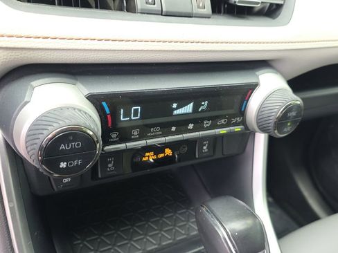 Used 2023 Toyota RAV4 XLE Premium AWD/4WD image 23