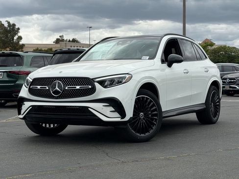 New 2026 Mercedes-Benz GLC 300 image 2