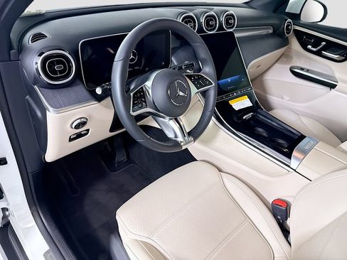 Certified 2026 Mercedes-Benz GLC 300 image 9