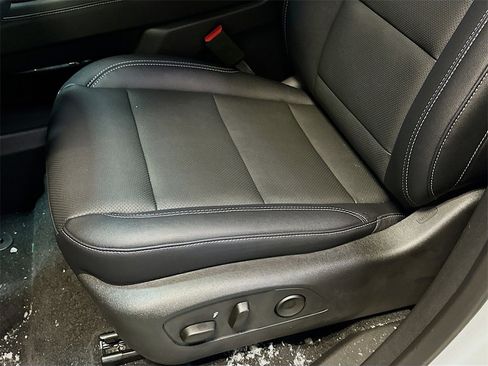 New 2026 Chevrolet Traverse LT w/ Enhanced Driving Package image 21