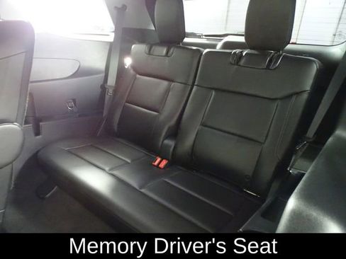 Used 2022 Ford Explorer Limited w/ Equipment Group 301A image 13