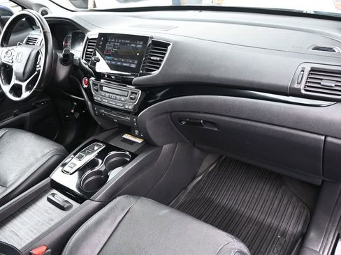 Used 2019 Honda Pilot Elite image 8