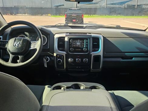 Used 2019 RAM 1500 Classic SLT RWD image 26