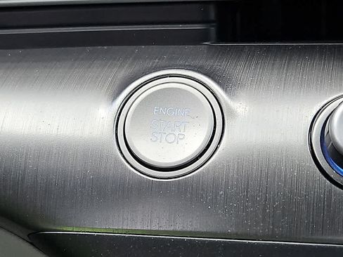 Used 2024 Hyundai Kona SEL FWD image 20