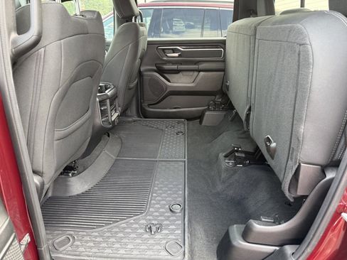 Used 2019 RAM 1500 Big Horn AWD/4WD image 16