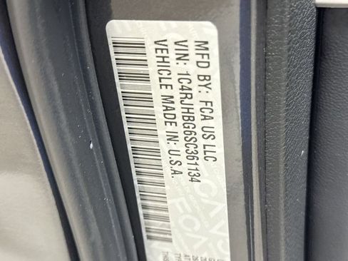 New 2025 Jeep Grand Cherokee Limited w/ Luxury Tech Group II image 27