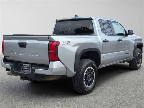 Used 2024 Toyota Tacoma TRD Off-Road AWD/4WD image 3