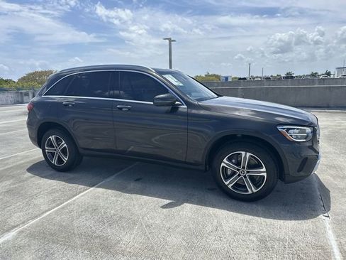 Used 2022 Mercedes-Benz GLC 300 image 40