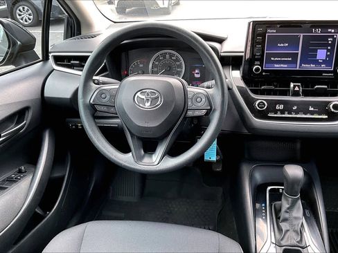 Certified 2022 Toyota Corolla LE image 5
