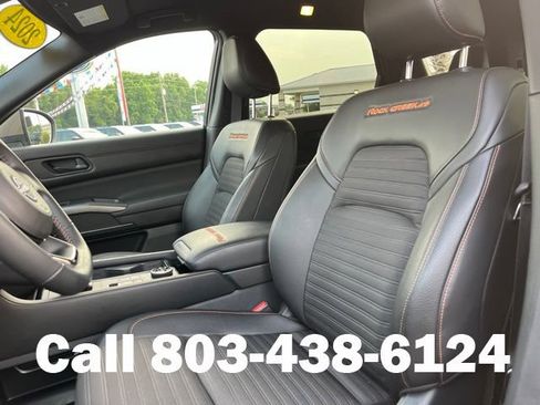 Used 2024 Nissan Pathfinder Rock Creek AWD/4WD image 7