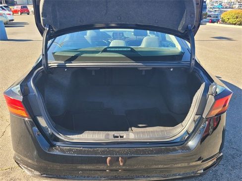 Certified 2024 Nissan Altima 2.5 SV image 11