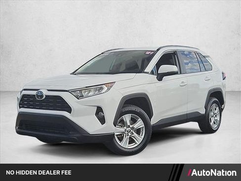 Used 2021 Toyota RAV4 XLE FWD image 1
