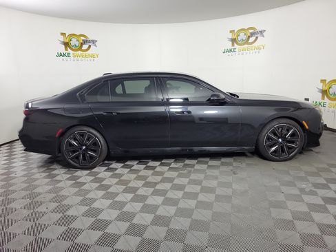 Used 2024 BMW 740i xDrive w/ Executive Package AWD/4WD image 4