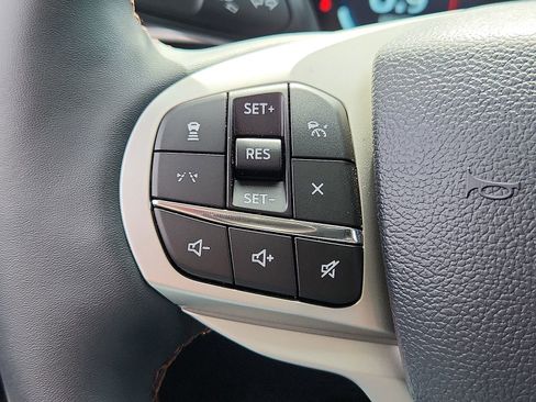 New 2026 Ford Explorer Active w/ Active Comfort Package image 19