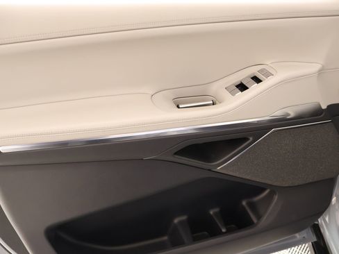 New 2026 Lincoln Navigator Reserve AWD/4WD image 18