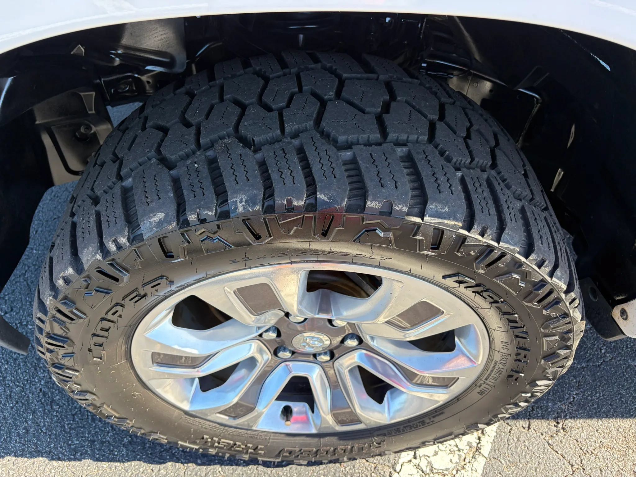 Used 2021 RAM 1500 Limited w/ Body Color Bumper Group AWD/4WD image 11