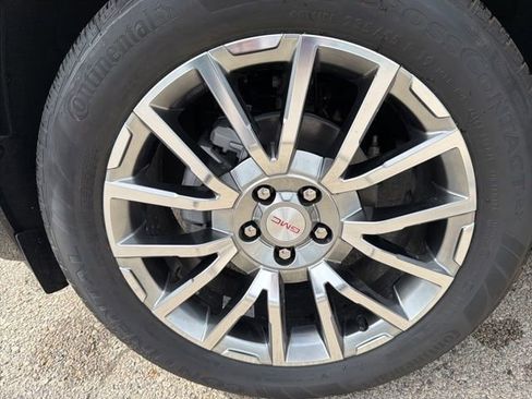 New 2026 GMC Terrain Denali AWD/4WD image 32