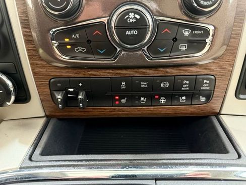 Used 2017 RAM 2500 Laramie w/ Convenience Group image 40