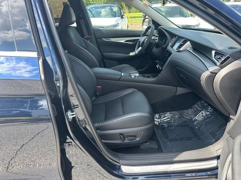 Certified 2024 INFINITI QX50 Luxe FWD image 11