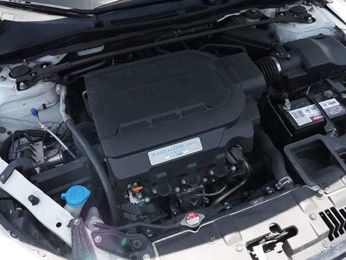 Used 2015 Honda Accord Touring image 42