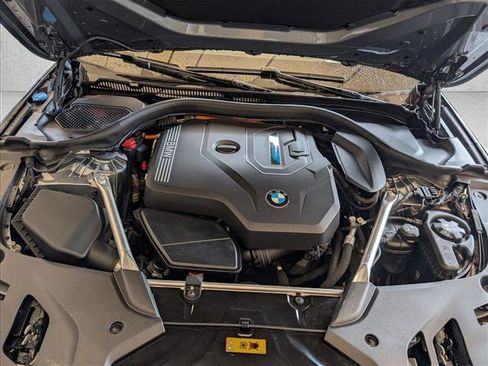 Certified 2023 BMW 530e xDrive w/ Convenience Package image 23