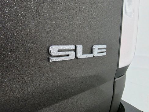 Used 2019 GMC Canyon SLE image 35