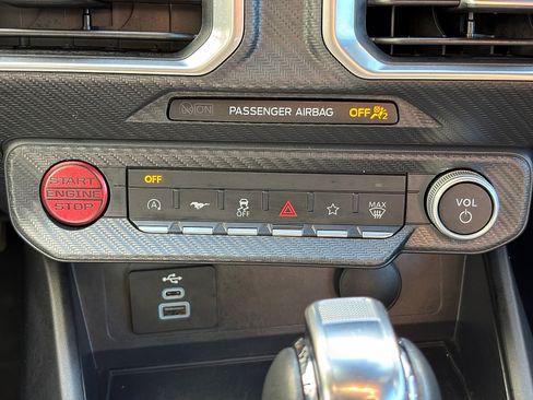 Used 2025 Ford Mustang Premium RWD image 31