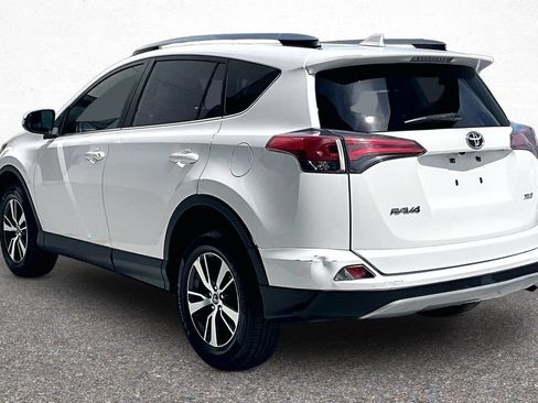 Certified 2018 Toyota RAV4 XLE FWD image 7