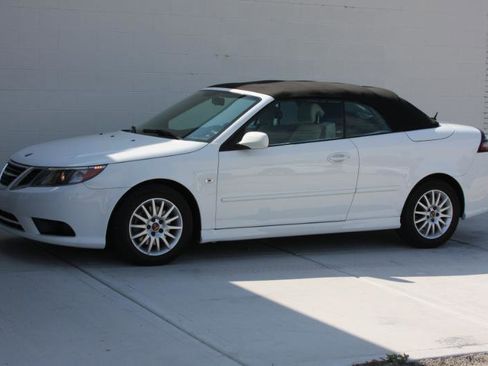 Used 2009 Saab 9-3 2.0T image 16