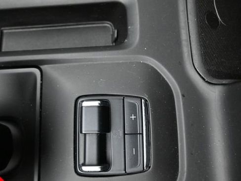 Used 2023 GMC Sierra 1500 AT4 w/ Technology Package image 17