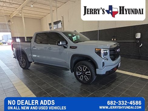 Used 2024 GMC Sierra 1500 AT4 w/ Technology Package AWD/4WD image 2