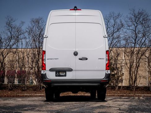 Used 2026 Mercedes-Benz Sprinter 2500 image 8